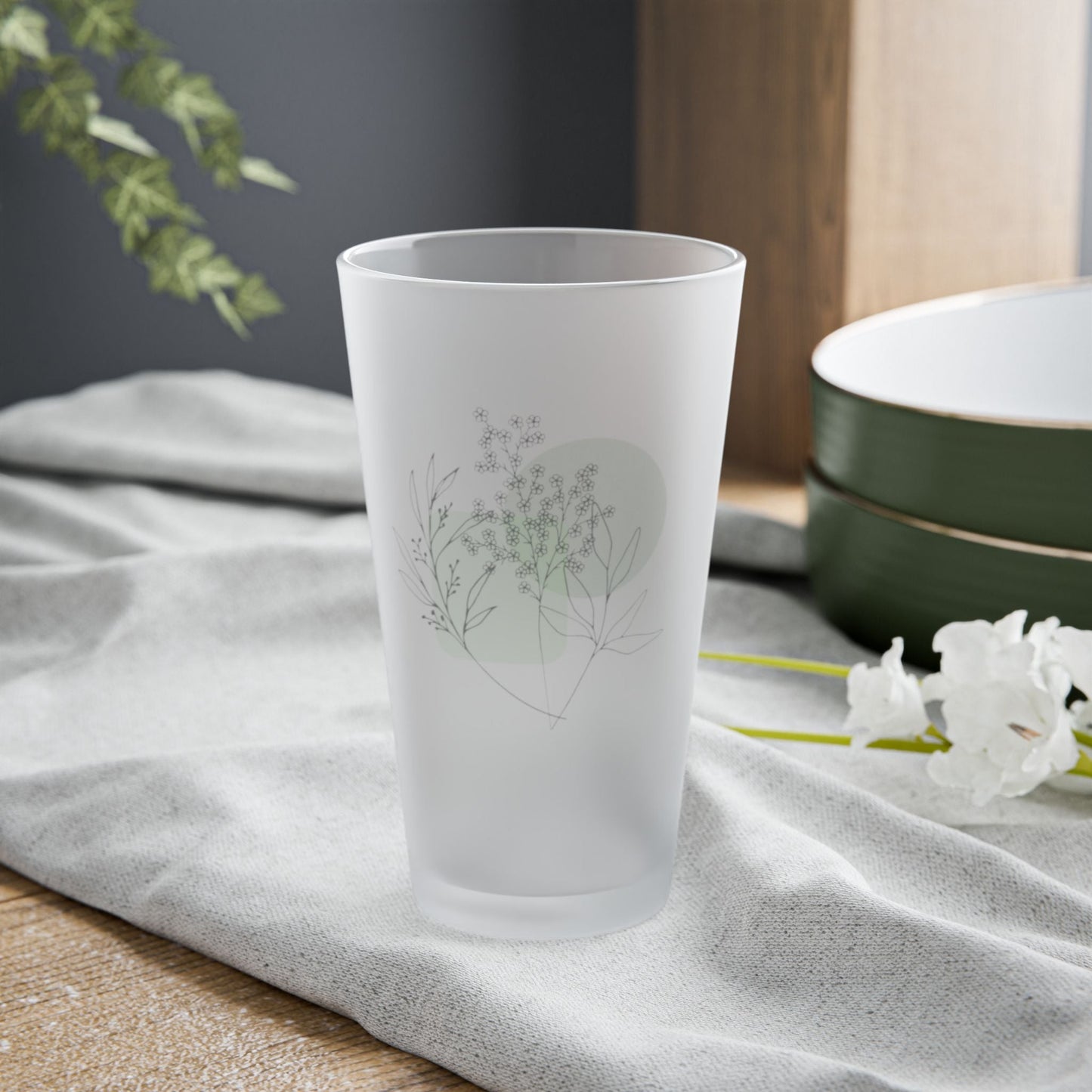 Elegant Frosted Glass with Delicate Floral Design - Balisuria